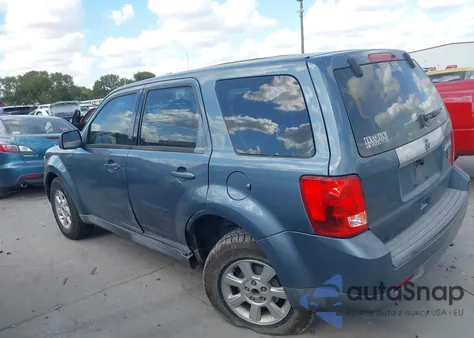 2010 Mazda Tribute I Sport из США, поврежденный, VIN 4F2CY0C73AKM07055